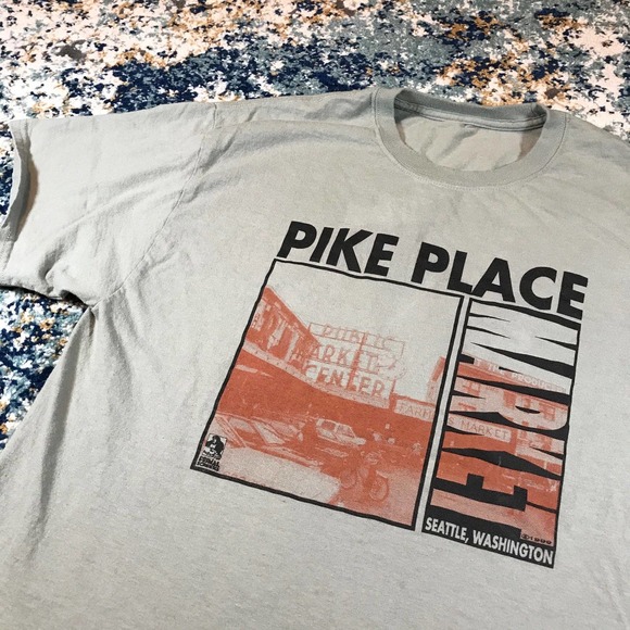 Pike Place Tshirt Men’s Large - Picture 2 of 2